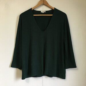 Aritzia Wilfred Free Dark Green Rayon Blend V-Neck Knit Sweater - Size Medium